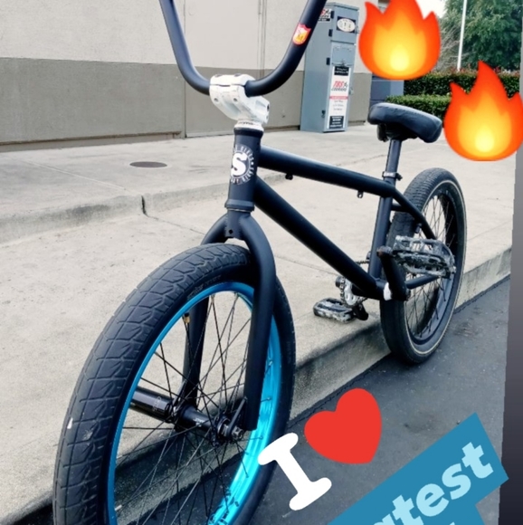 Meet your Posher, Chris - Picture 2 of 2